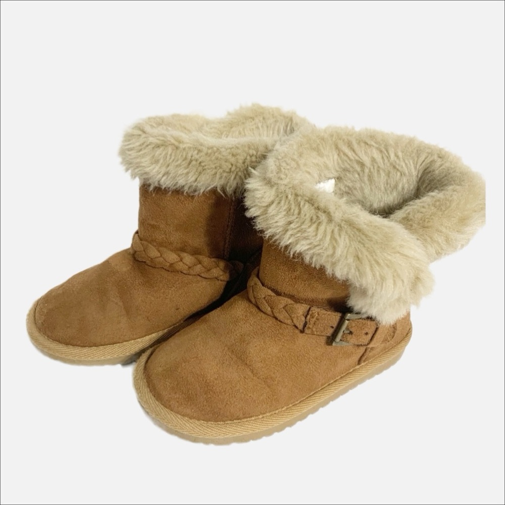The Children’s Place Faux Leather Faux Fur Winter Snow Boot Braided Band Detail